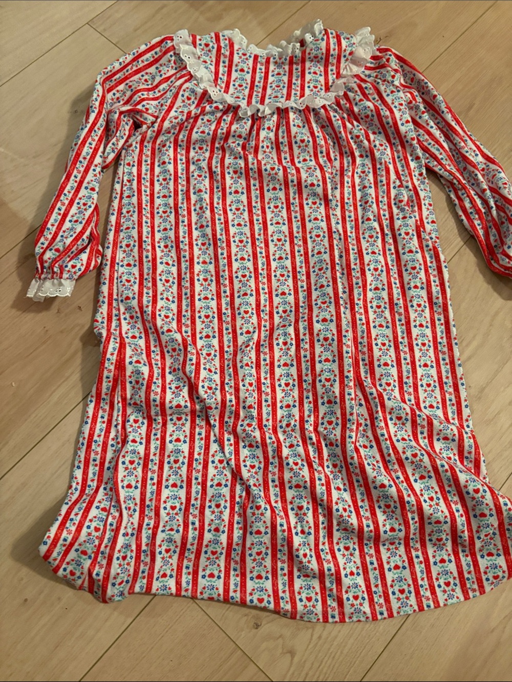 Girls' Red Floral Stripe Nightgown with Lace Trim* size 7/8